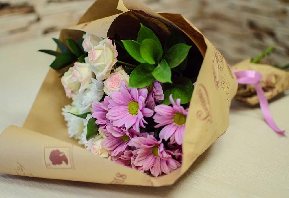 Букет цветов из: Розы и Хризантемы в Октябрьске Самарская область