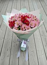 Букет цветов из:  Альстромерии в Октябрьске Самарская область