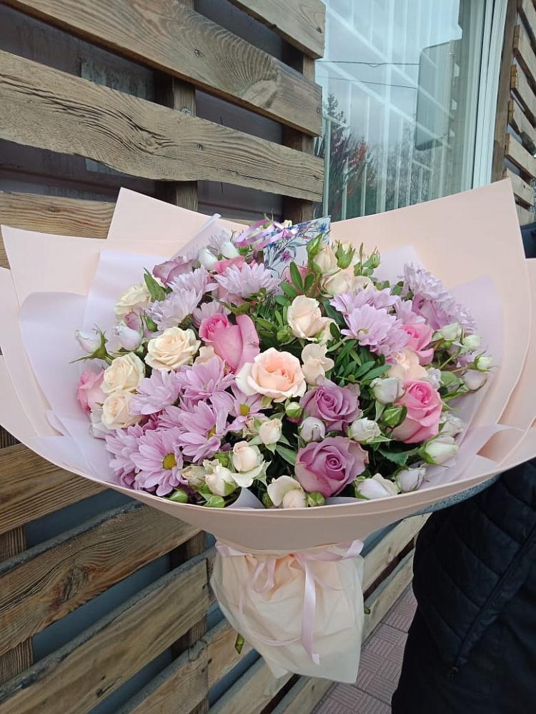 Букет цветов из: Розы и Хризантемы в Октябрьске Самарская область