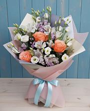 Букет цветов из:  Лизиантусы, Розы, Альстромерии и Гипсофила в Октябрьске Самарская область