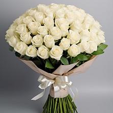 Букет 101 беля роза Белоснежка в Октябрьске Самарская область