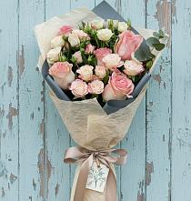Букет цветов из:  Розы в Октябрьске Самарская область