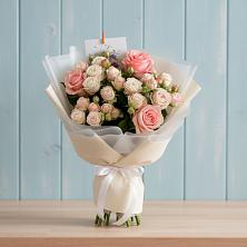 Букет цветов из:  Розы в Октябрьске Самарская область