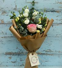 Букет цветов из:  Розы и Лизиантусы в Октябрьске Самарская область