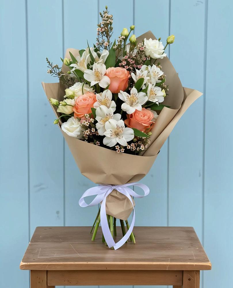 Букет цветов из: Альстромерии, Лизиантусы, Розы и Хризантемы в Октябрьске Самарская область